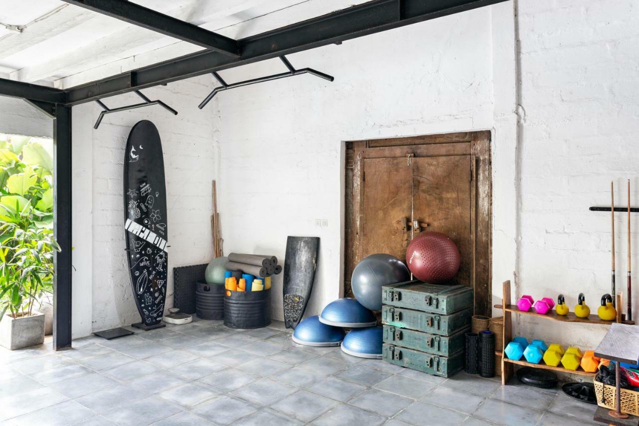 Takeoff Surf Camp & Hotel Canggu Extérieur photo